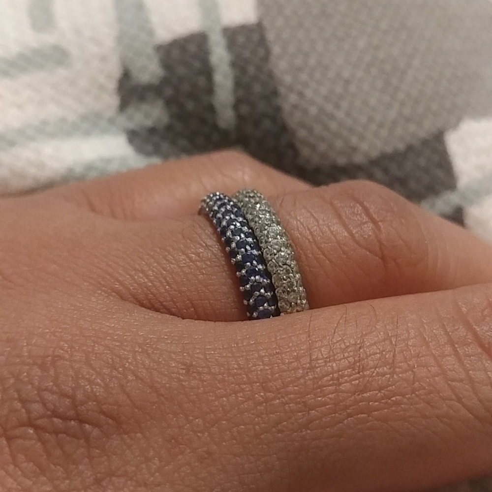 Blue sapphire pave eternity band - Picture 6 of 6